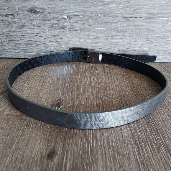 Michael Kors Reversible Belt - Silver & Black - Total Length 40" - Picture 2 of 7